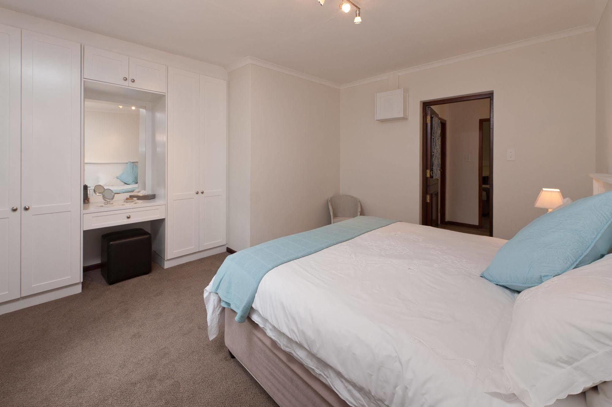 La Galiniere Guest Cottages Franschhoek Zewnętrze zdjęcie